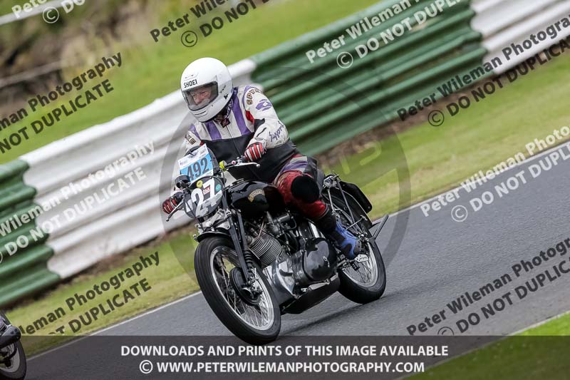 Vintage motorcycle club;eventdigitalimages;mallory park;mallory park trackday photographs;no limits trackdays;peter wileman photography;trackday digital images;trackday photos;vmcc festival 1000 bikes photographs